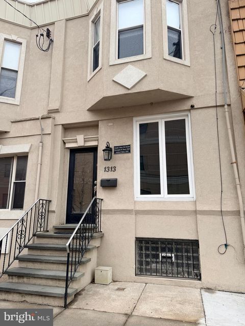 Photo of 1313 Wolf Street, PHILADELPHIA, PA 19148 (MLS # PAPH2585048)