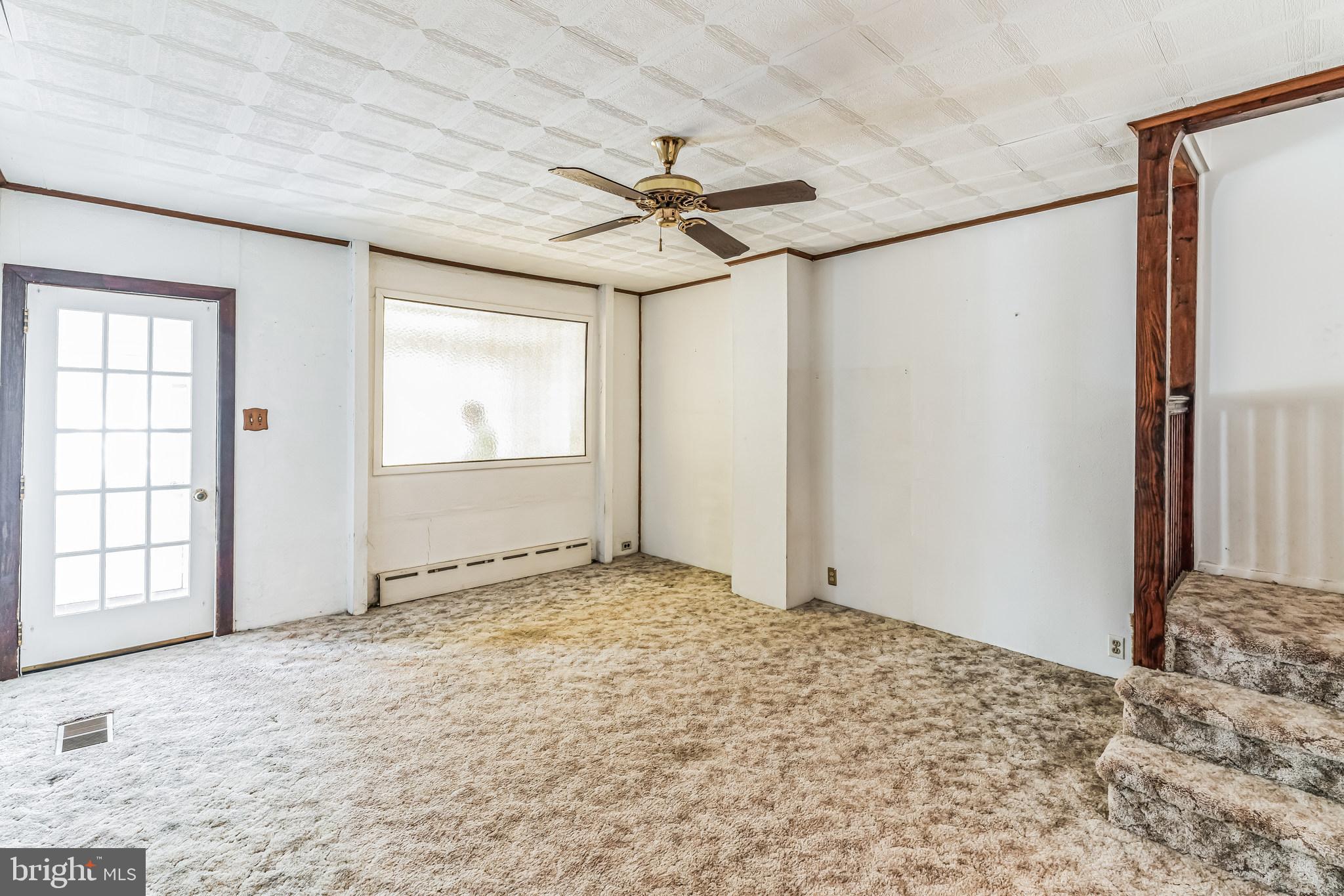 ROXBOROUGH - Residential