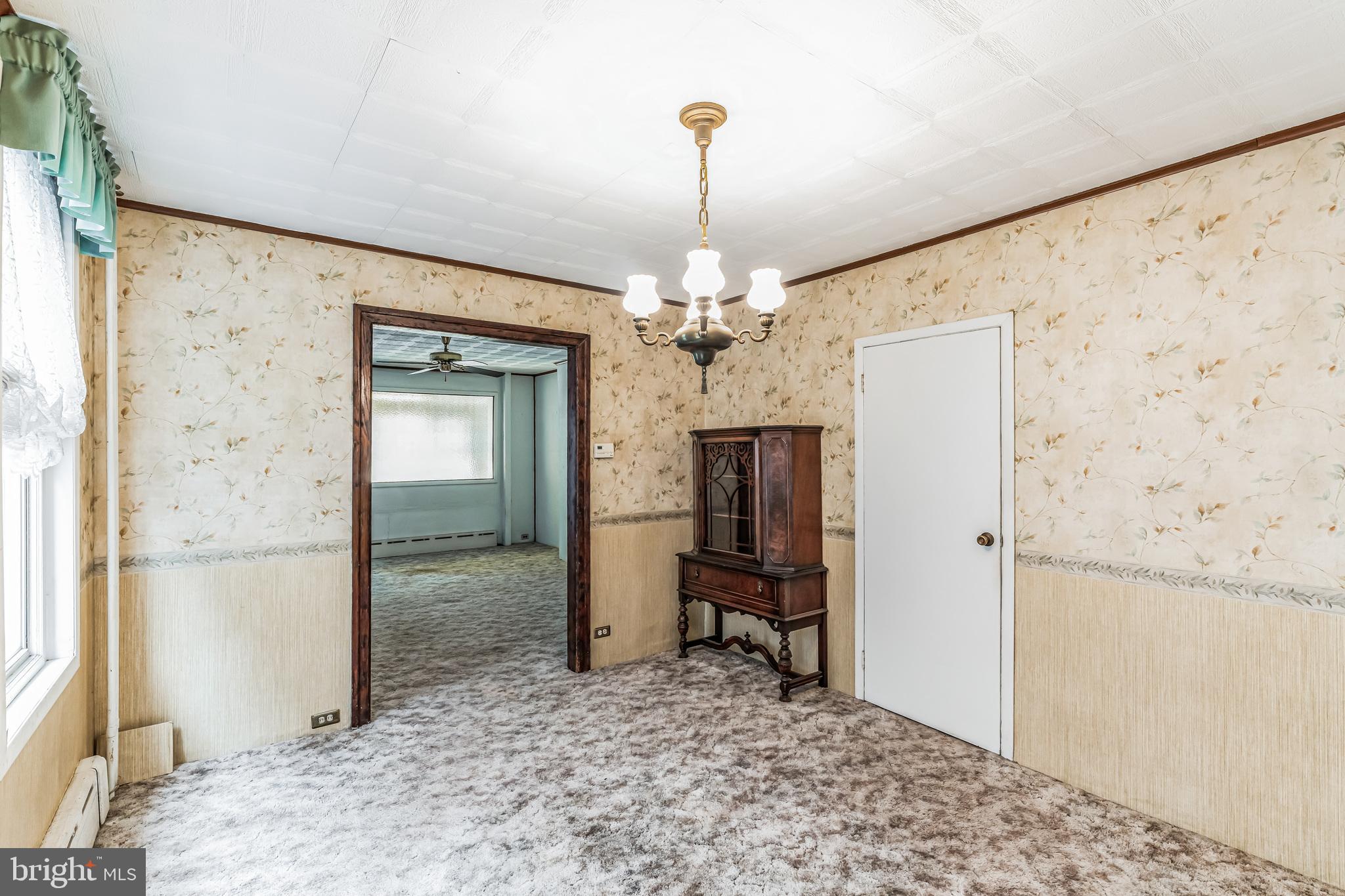 ROXBOROUGH - Residential