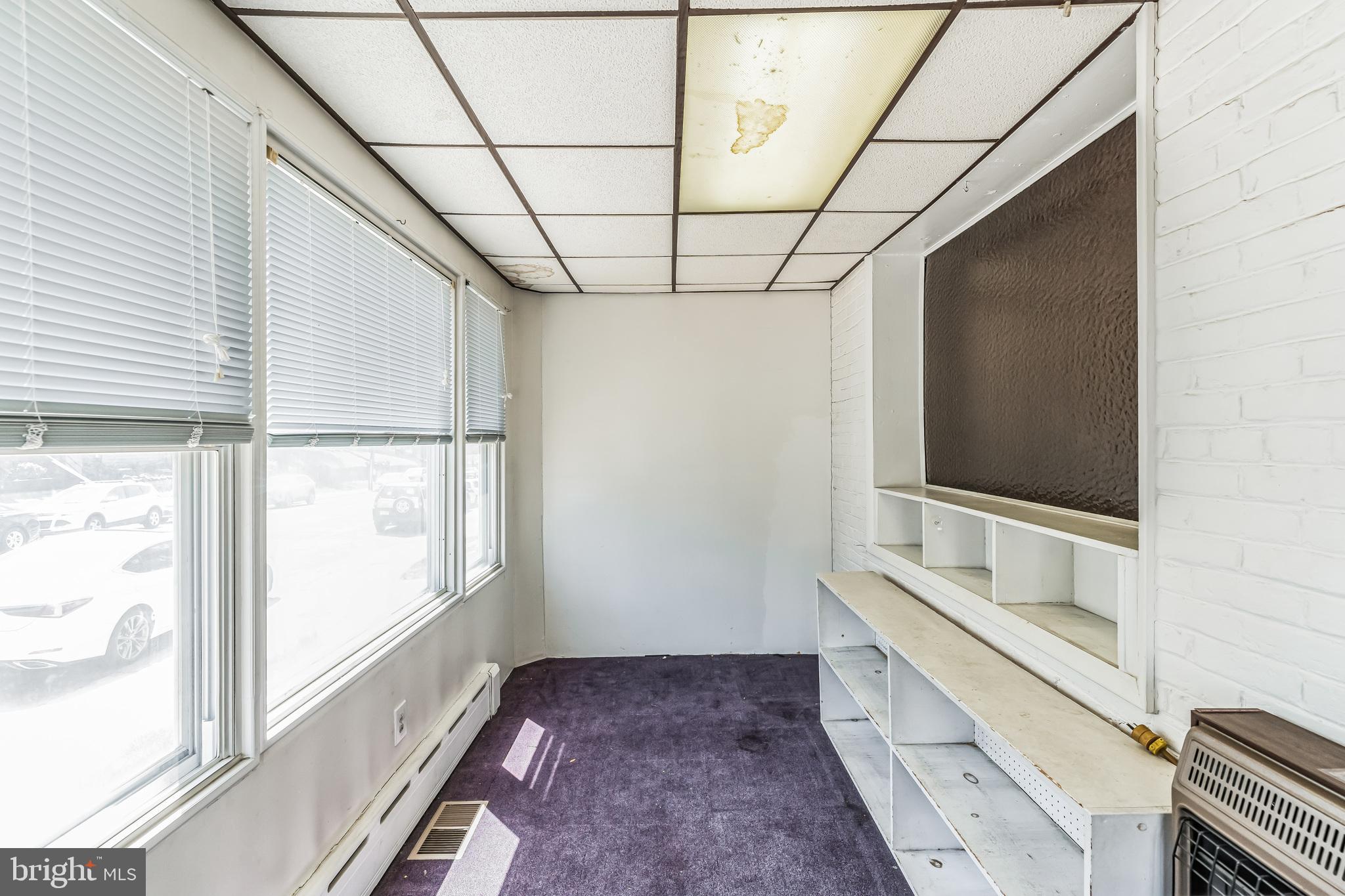 ROXBOROUGH - Residential