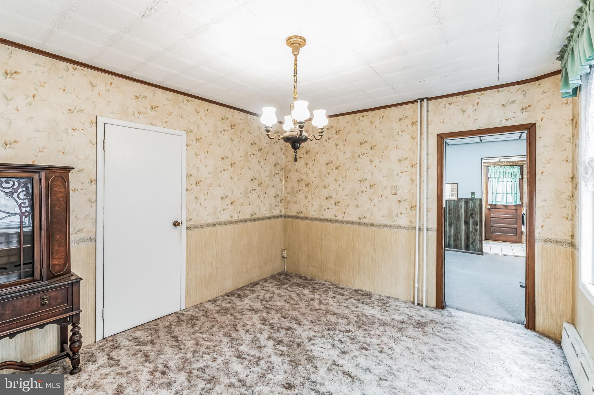 ROXBOROUGH - Residential