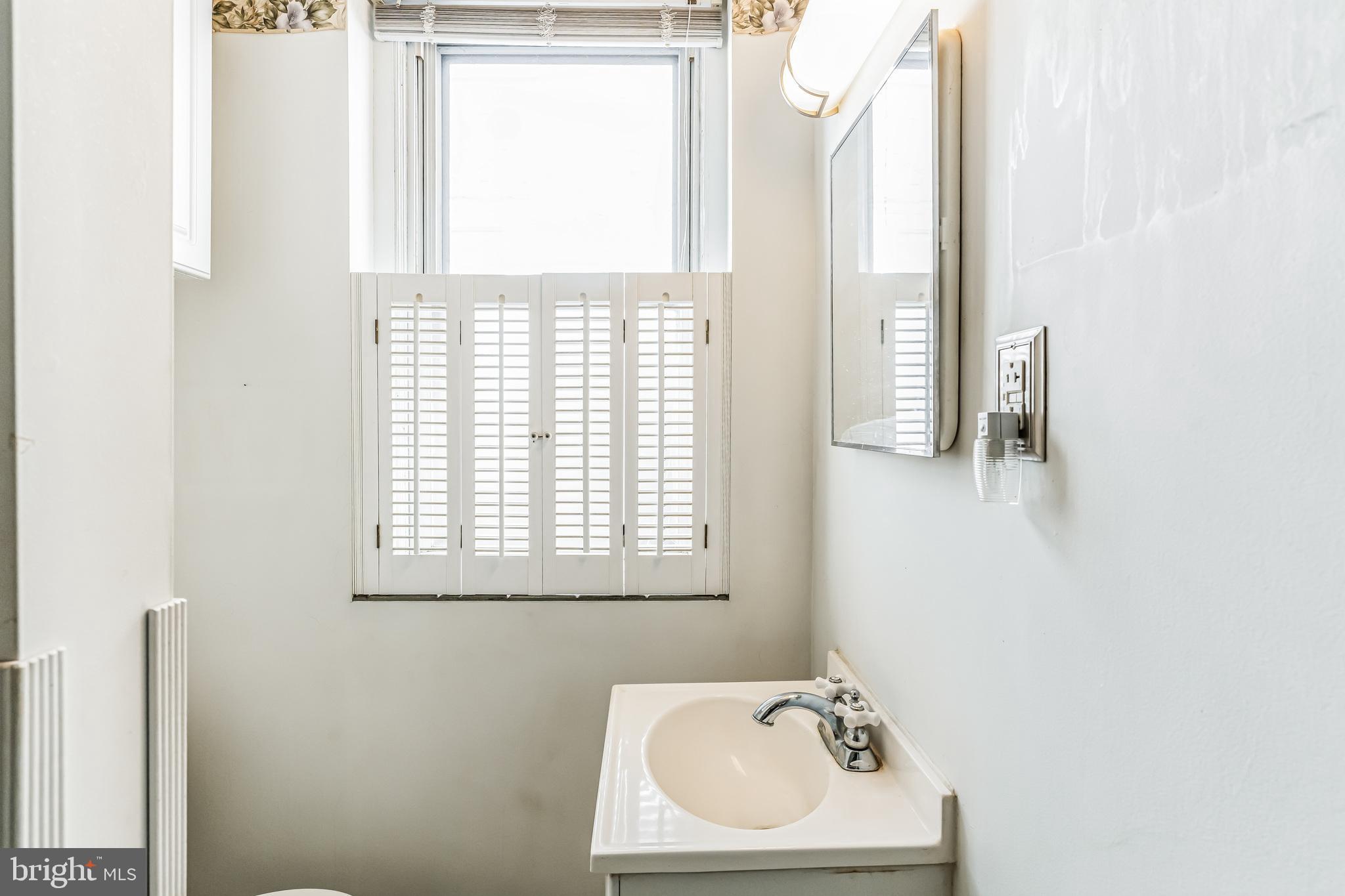 ROXBOROUGH - Residential