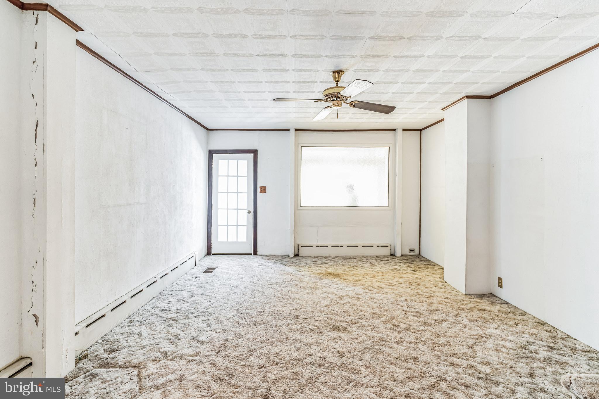 ROXBOROUGH - Residential