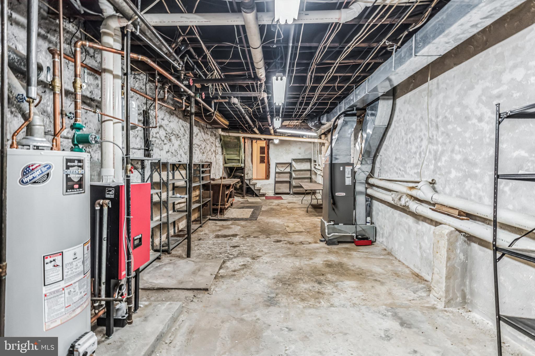 ROXBOROUGH - Residential