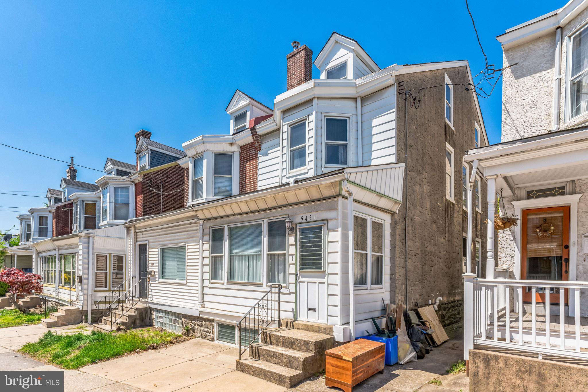 ROXBOROUGH - Residential