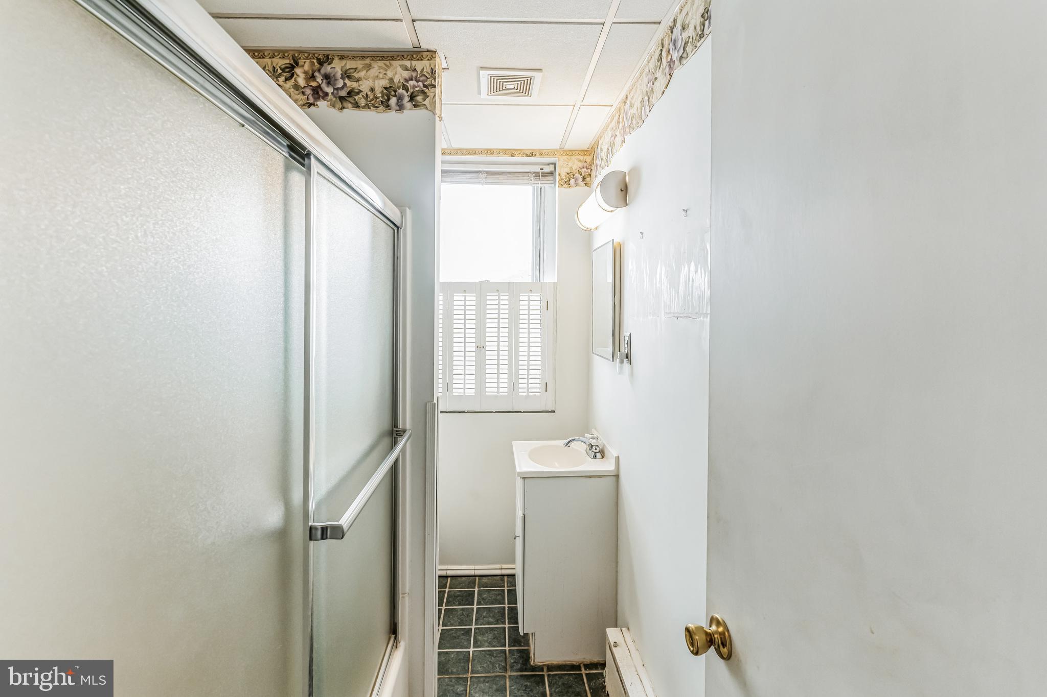 ROXBOROUGH - Residential