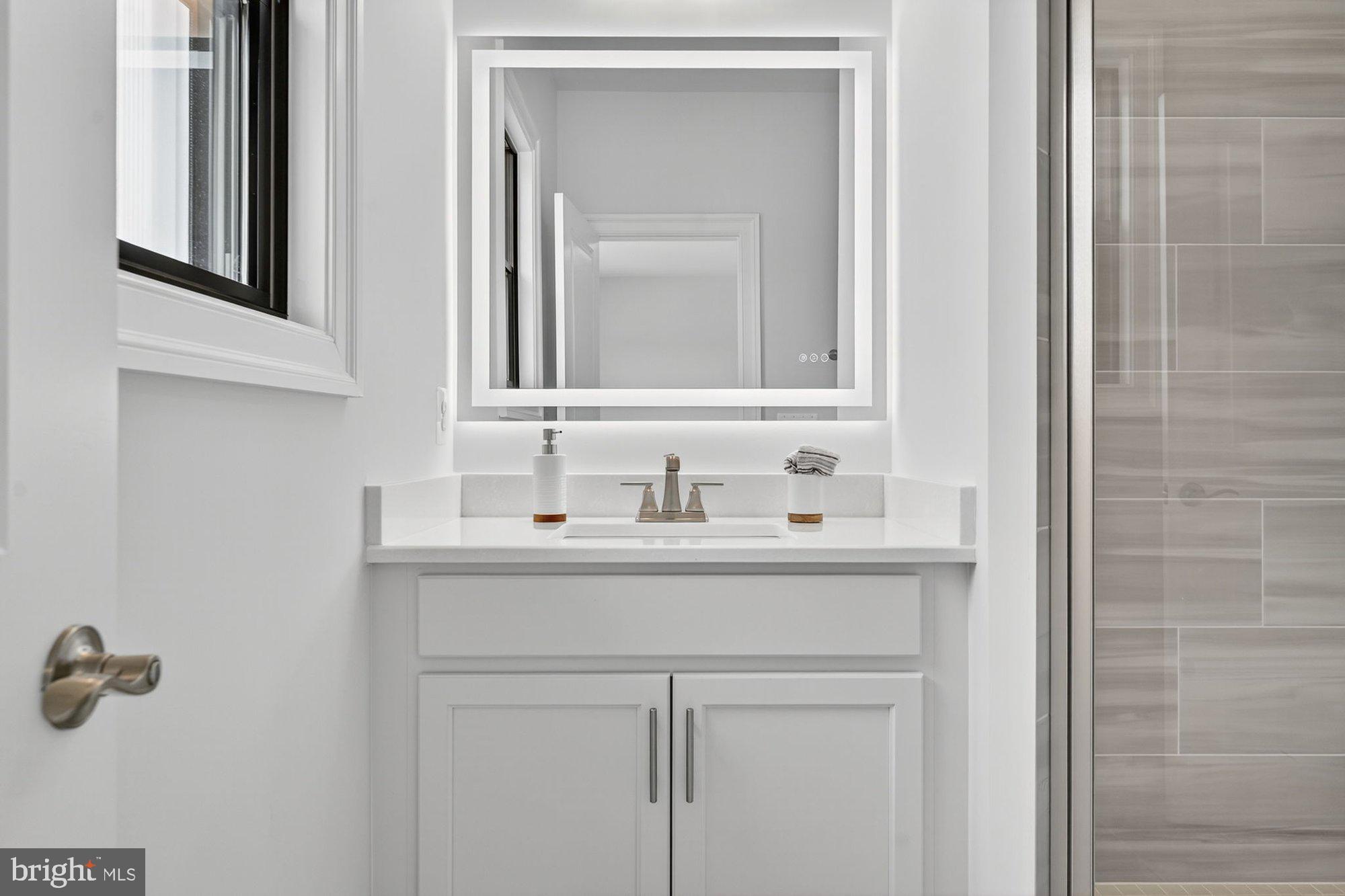 DEVON PARK - Residential