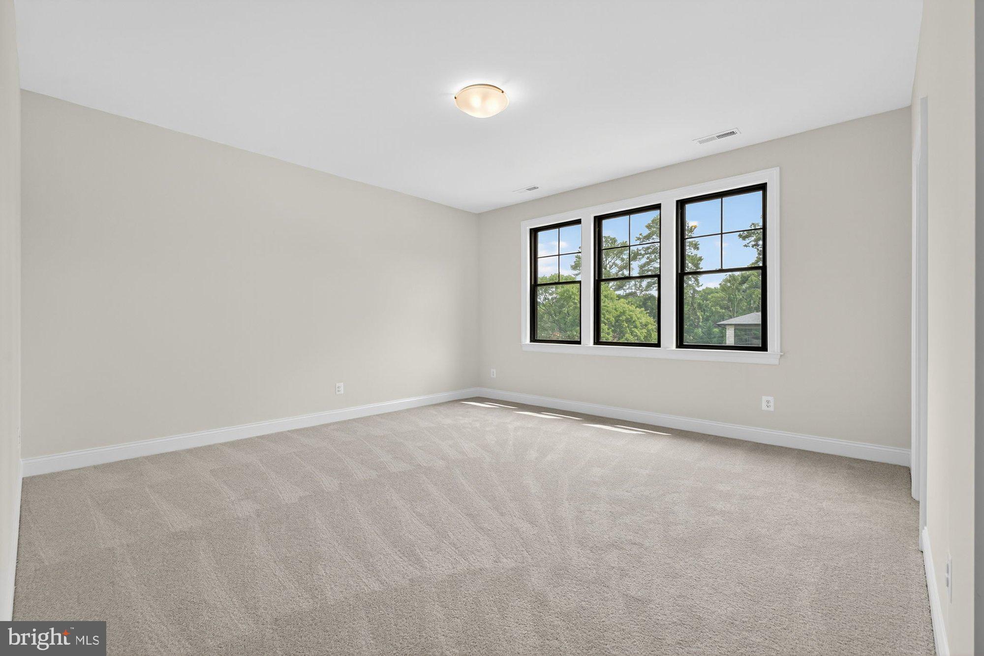 DEVON PARK - Residential