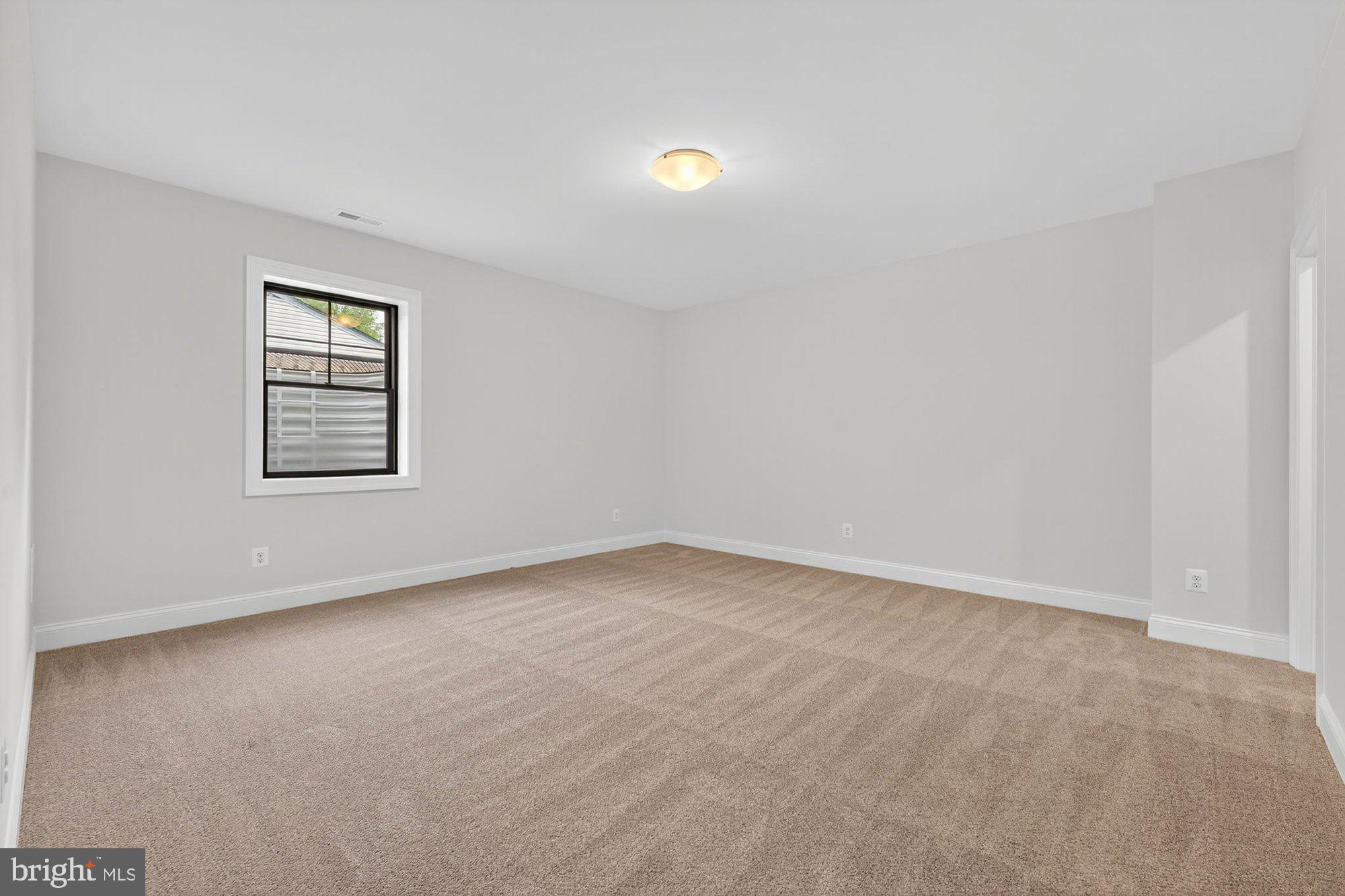 DEVON PARK - Residential