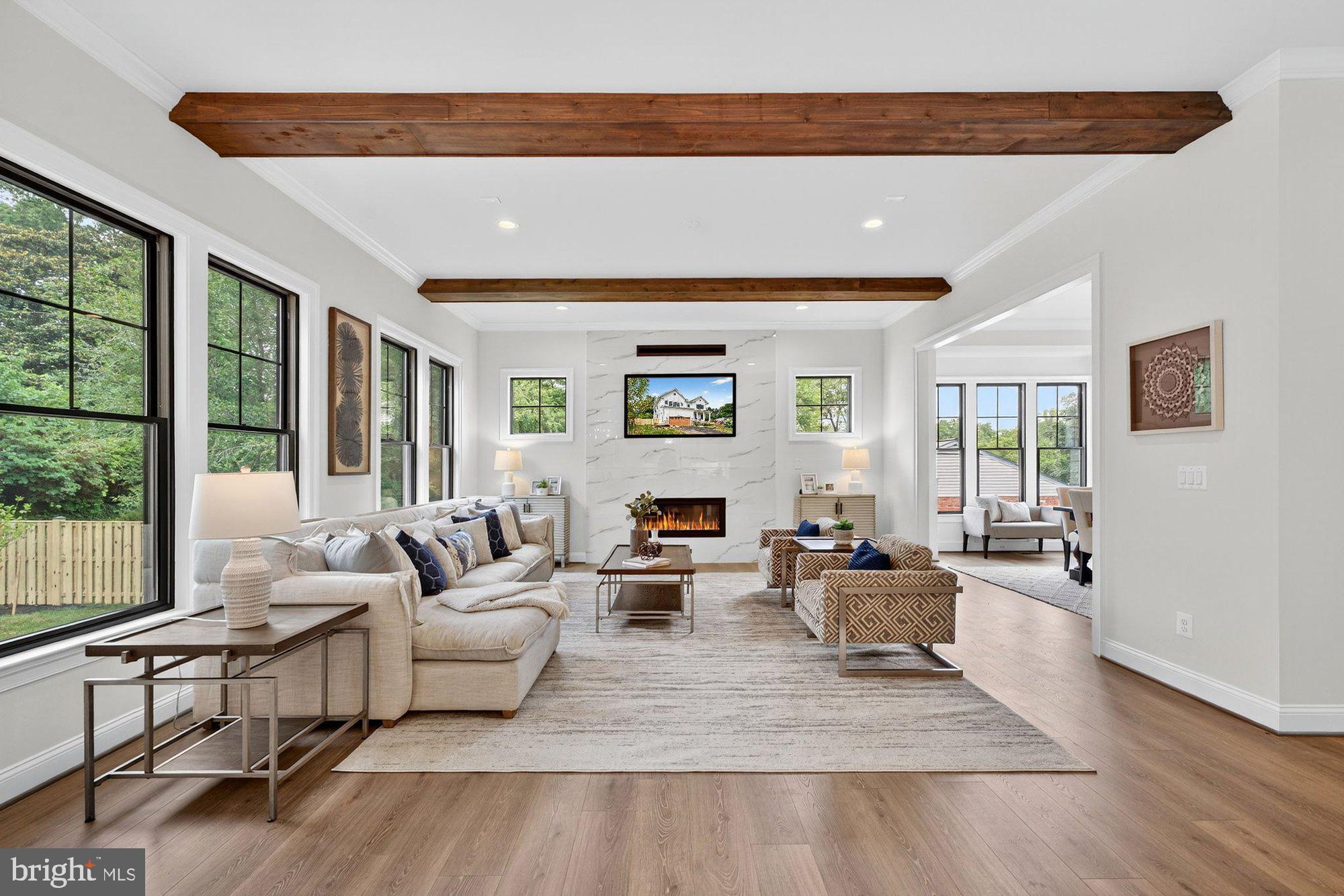 DEVON PARK - Residential