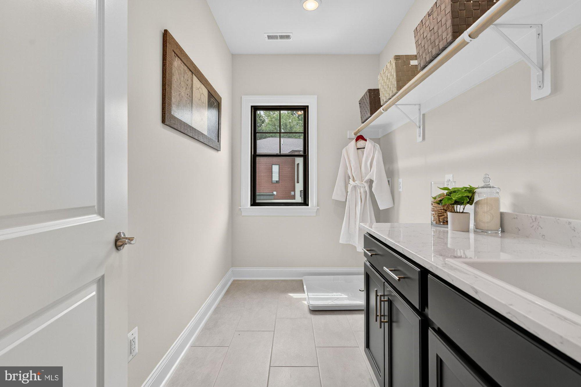 DEVON PARK - Residential