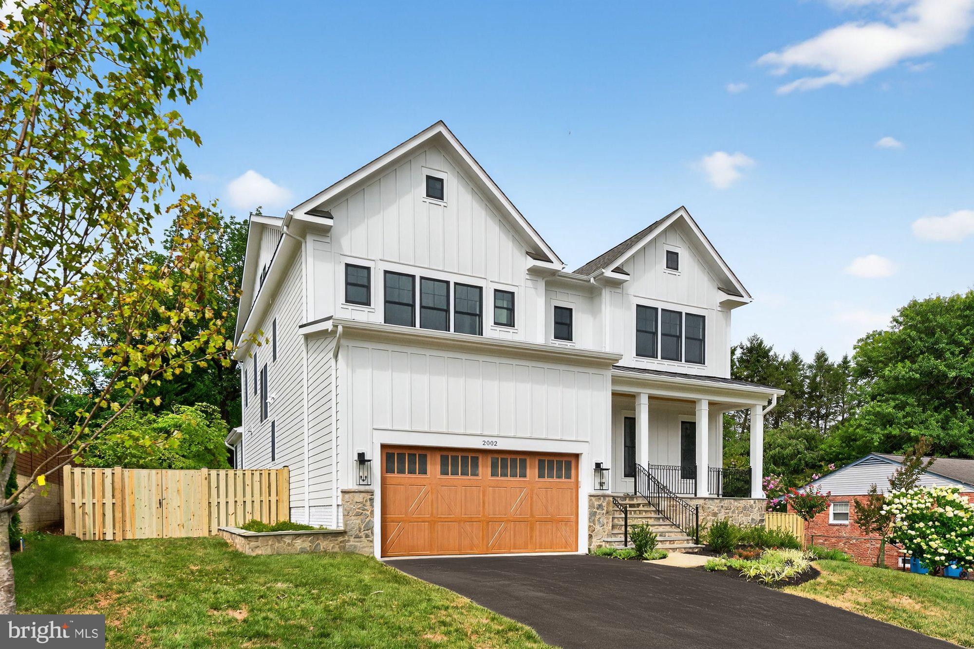 DEVON PARK - Residential