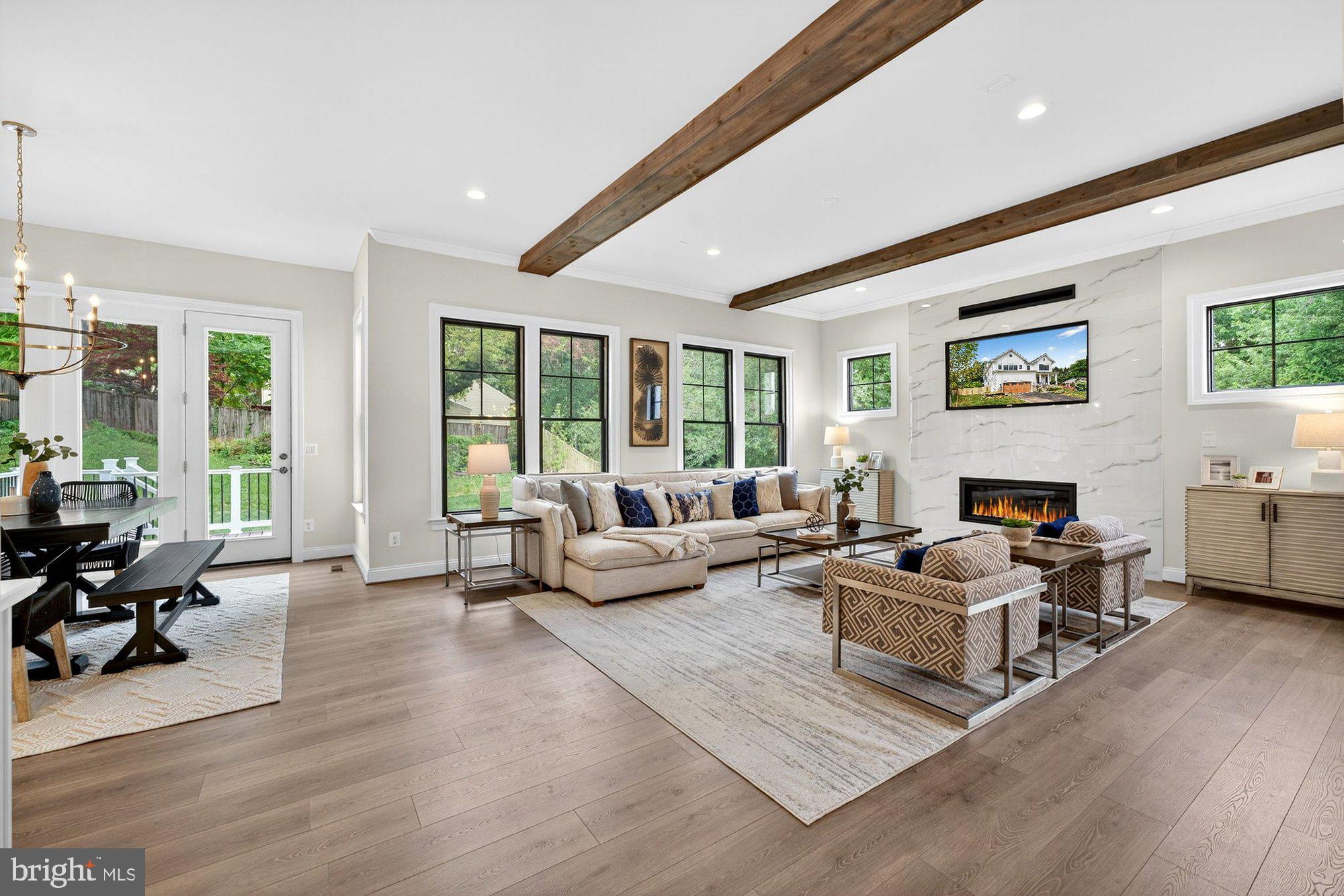 DEVON PARK - Residential