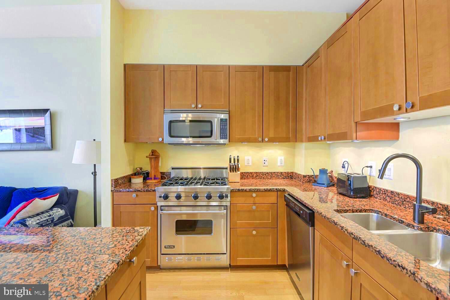 2425 L STREET NW 520