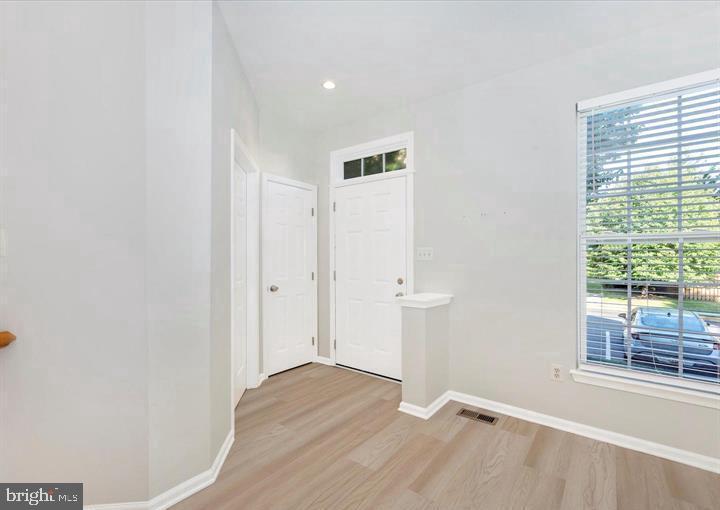 VILLAGES OF URBANA - Residential Lease