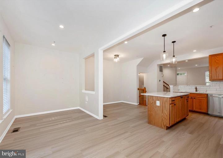 VILLAGES OF URBANA - Residential Lease