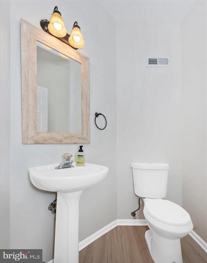 VILLAGES OF URBANA - Residential Lease