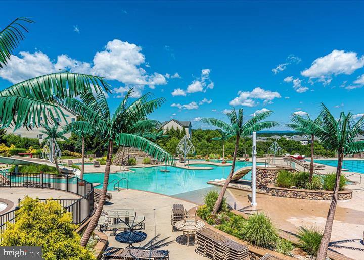 VILLAGES OF URBANA - Residential Lease