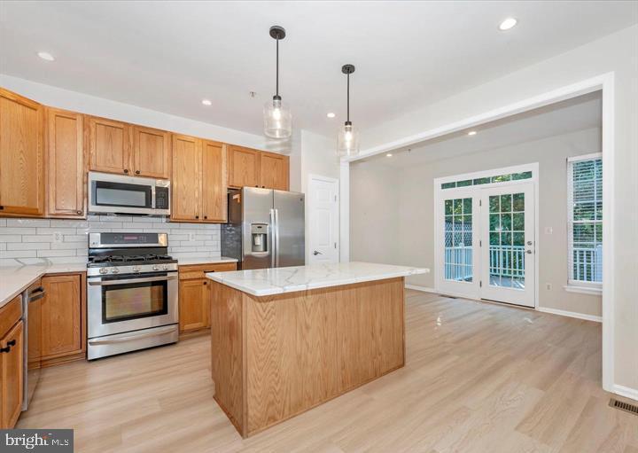 VILLAGES OF URBANA - Residential Lease