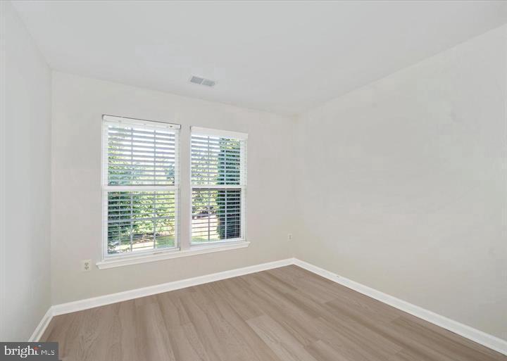 VILLAGES OF URBANA - Residential Lease