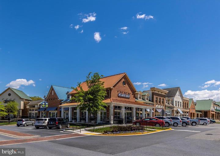 VILLAGES OF URBANA - Residential Lease