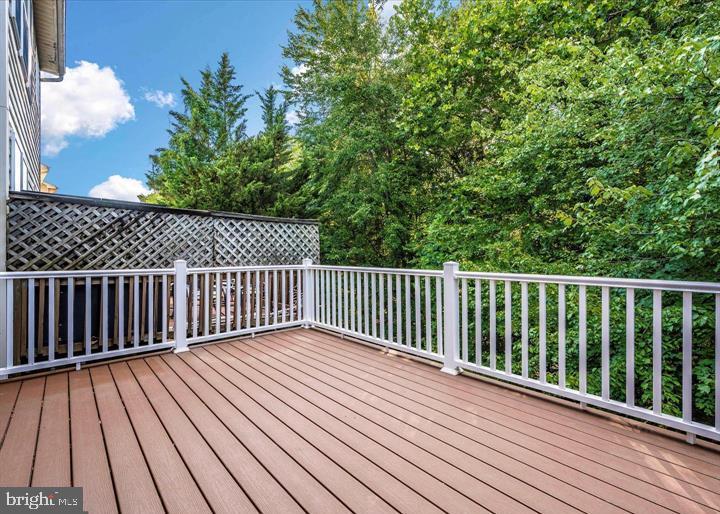 VILLAGES OF URBANA - Residential Lease