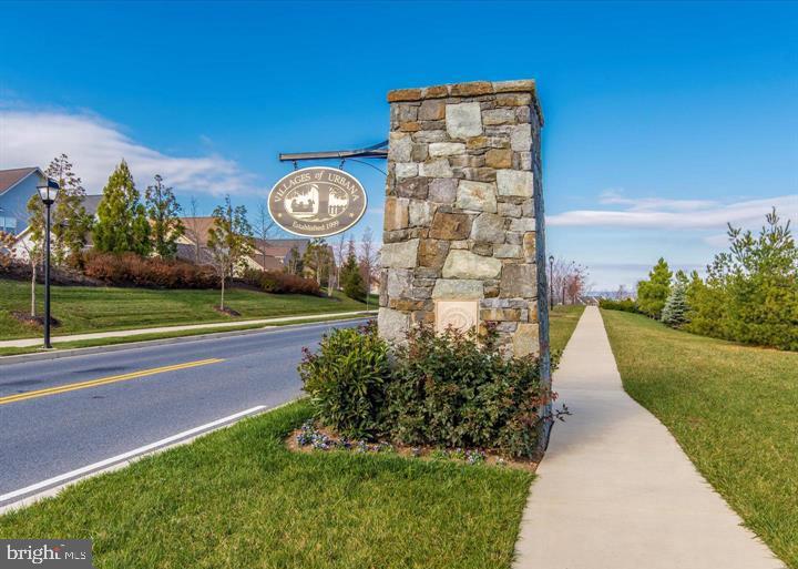 VILLAGES OF URBANA - Residential Lease