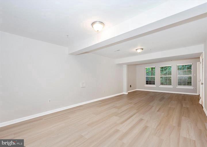 VILLAGES OF URBANA - Residential Lease