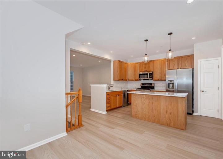 VILLAGES OF URBANA - Residential Lease