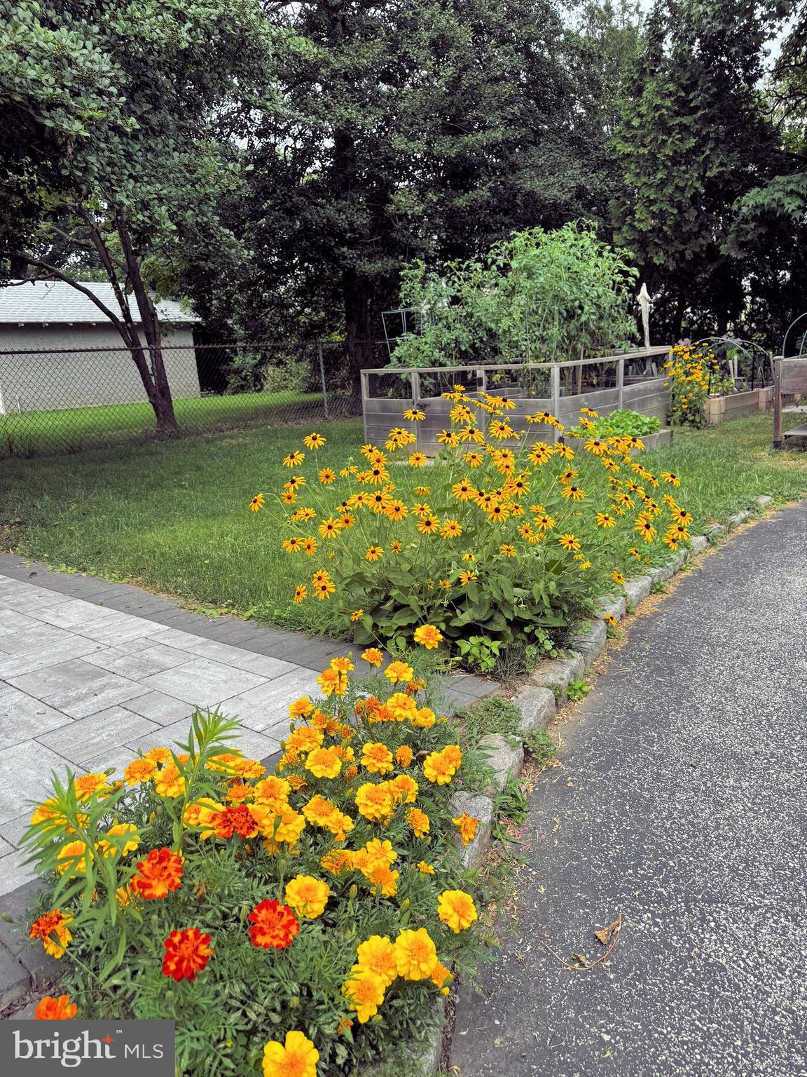 OAKMONT - Residential