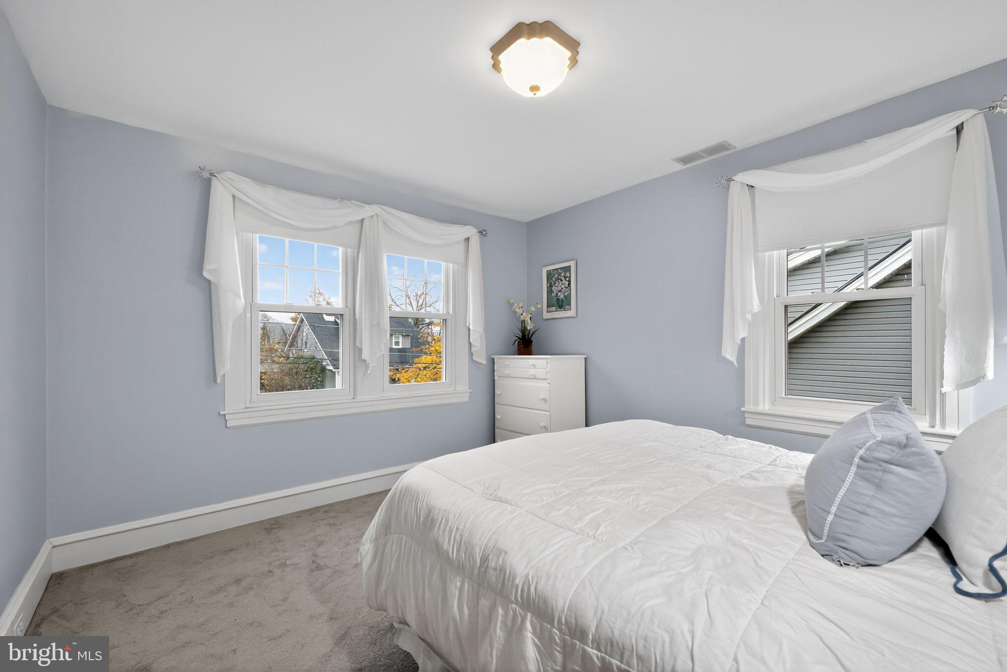 OAKMONT - Residential