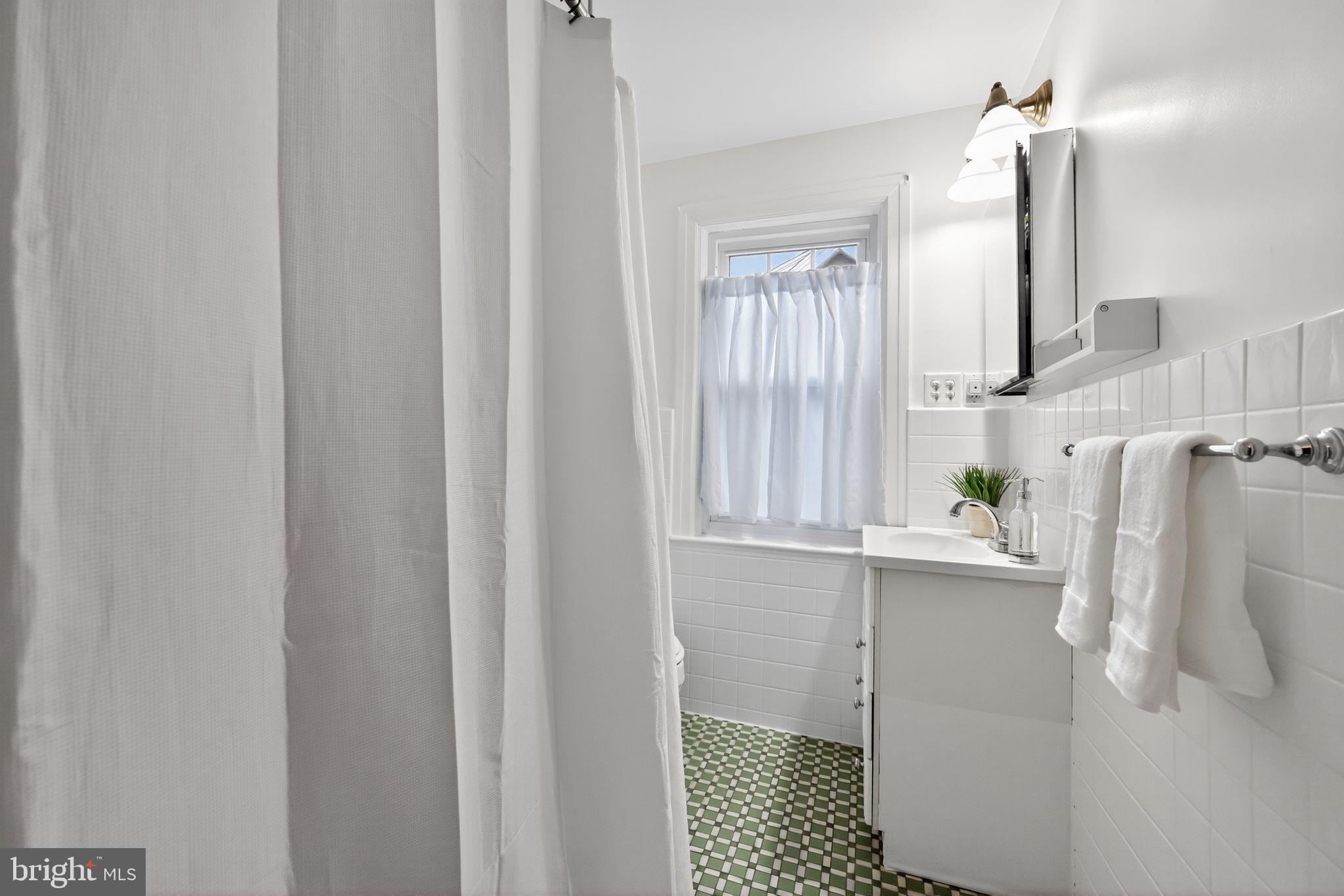 OAKMONT - Residential