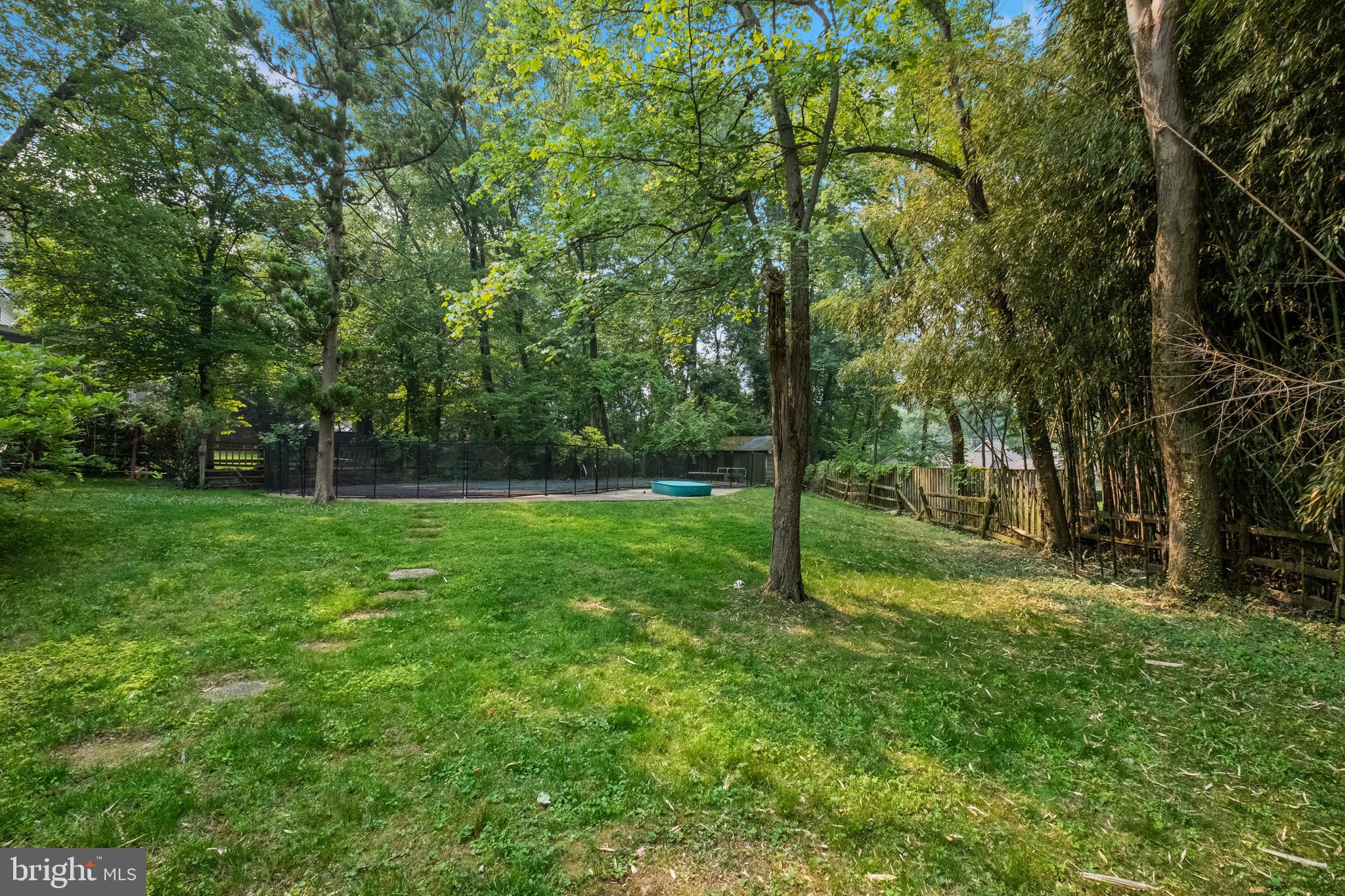 LUXMANOR - Residential