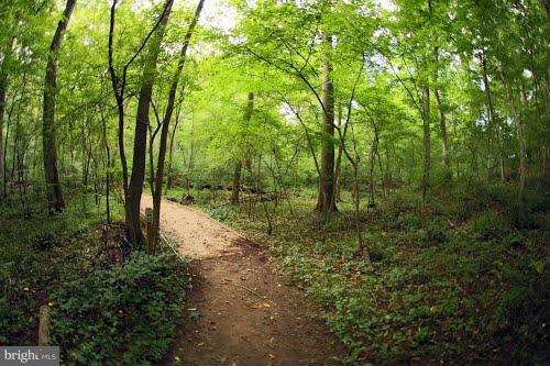 RIVER HILL - Residential