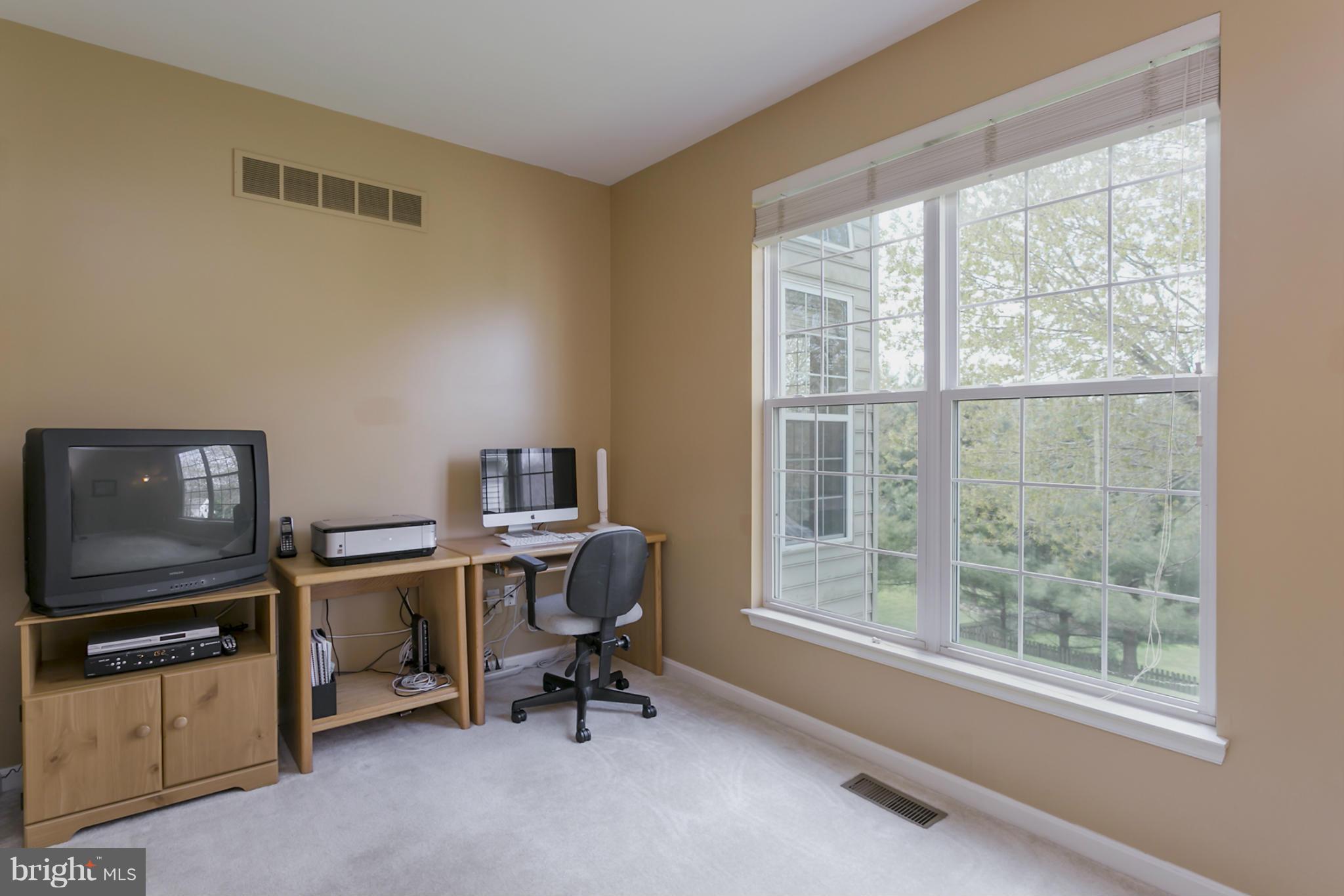 RIVER HILL - Residential