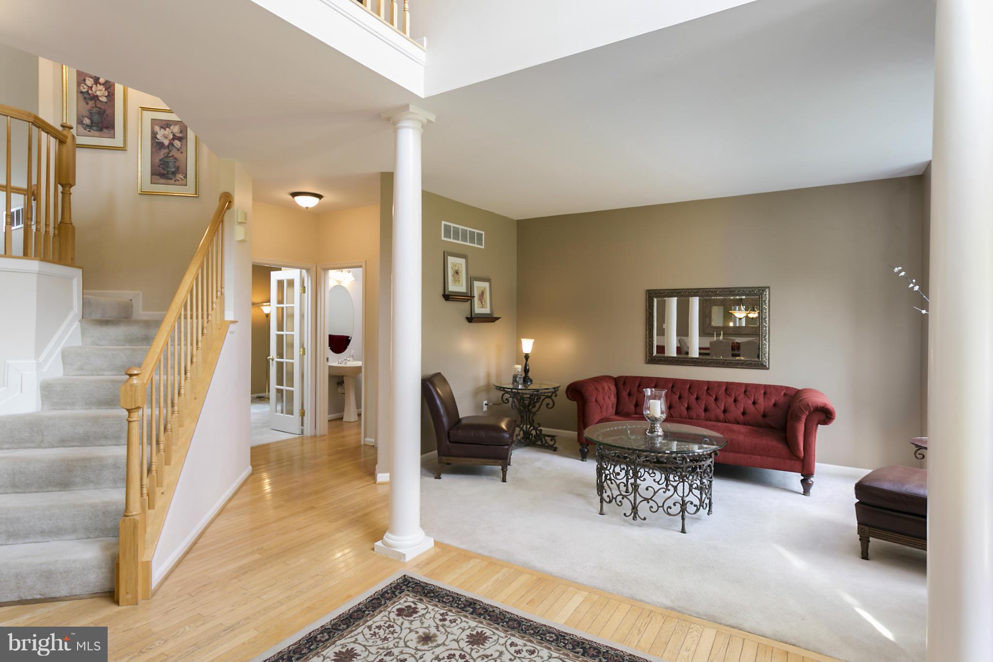 RIVER HILL - Residential