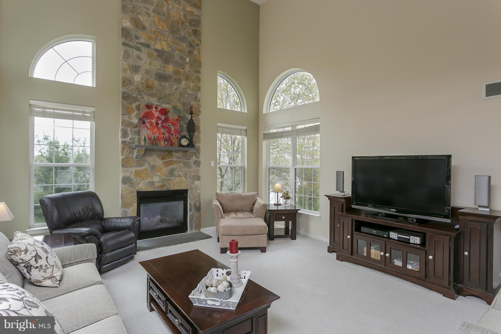 RIVER HILL - Residential