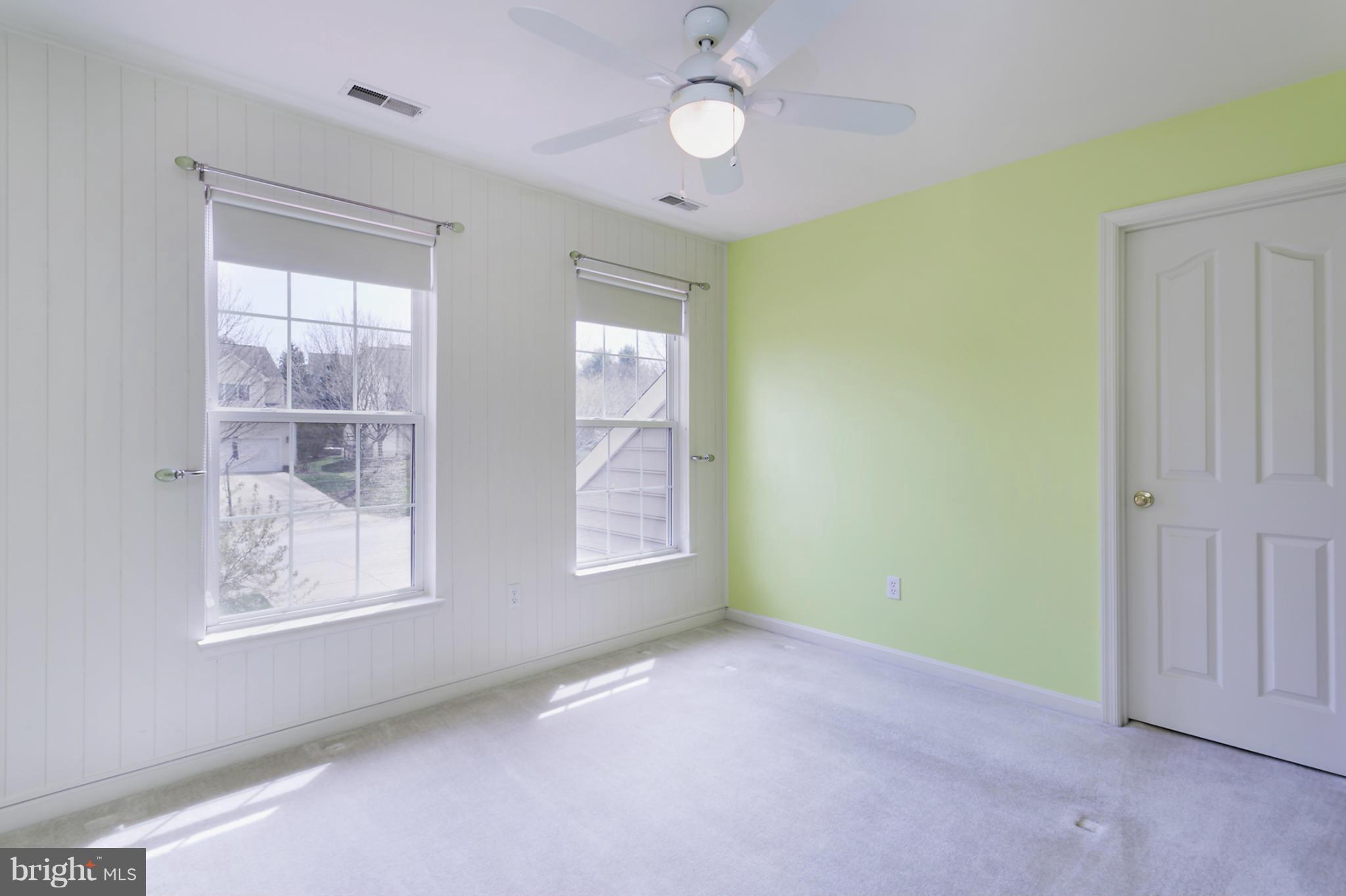 RIVER HILL - Residential