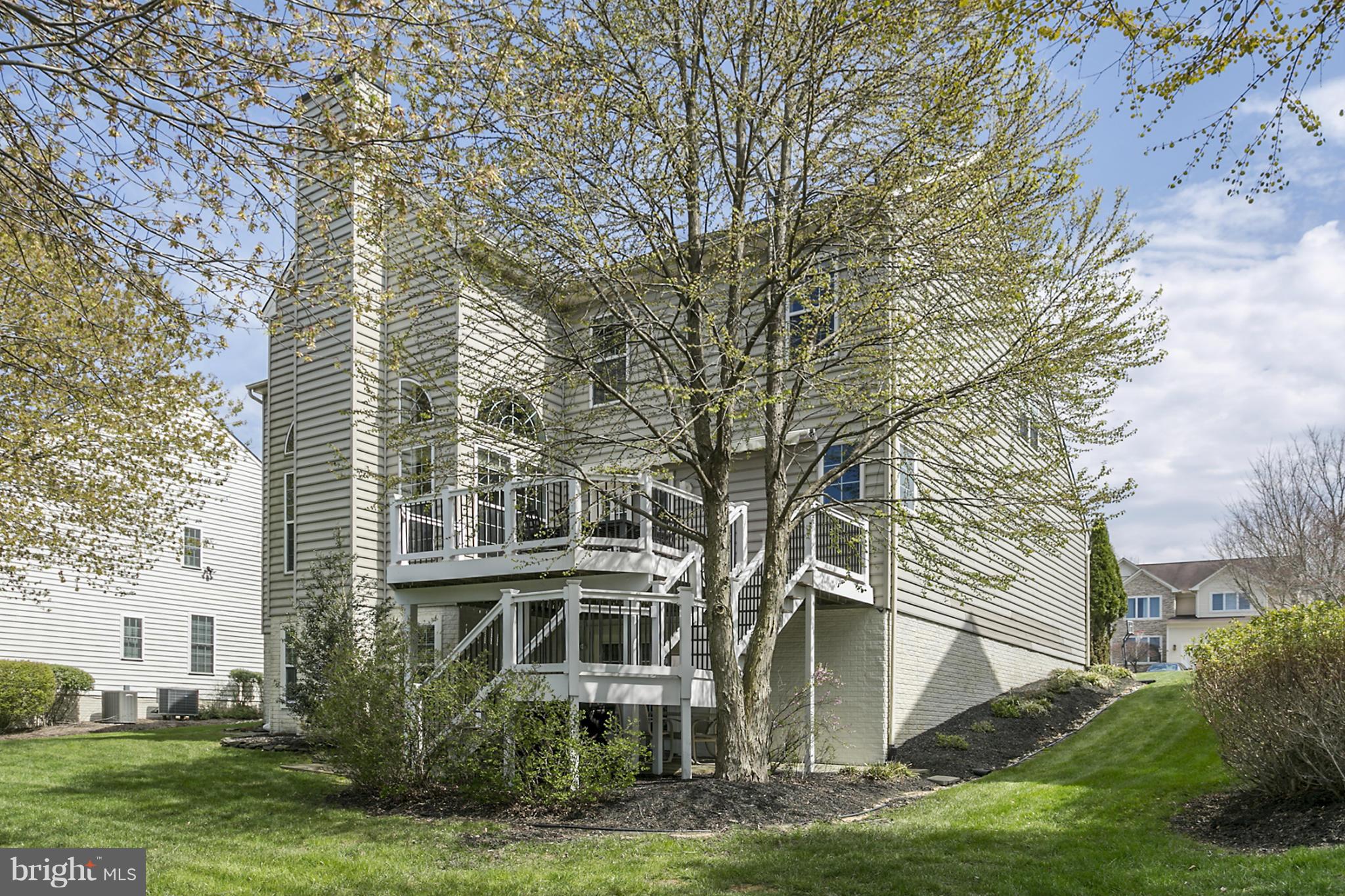 RIVER HILL - Residential