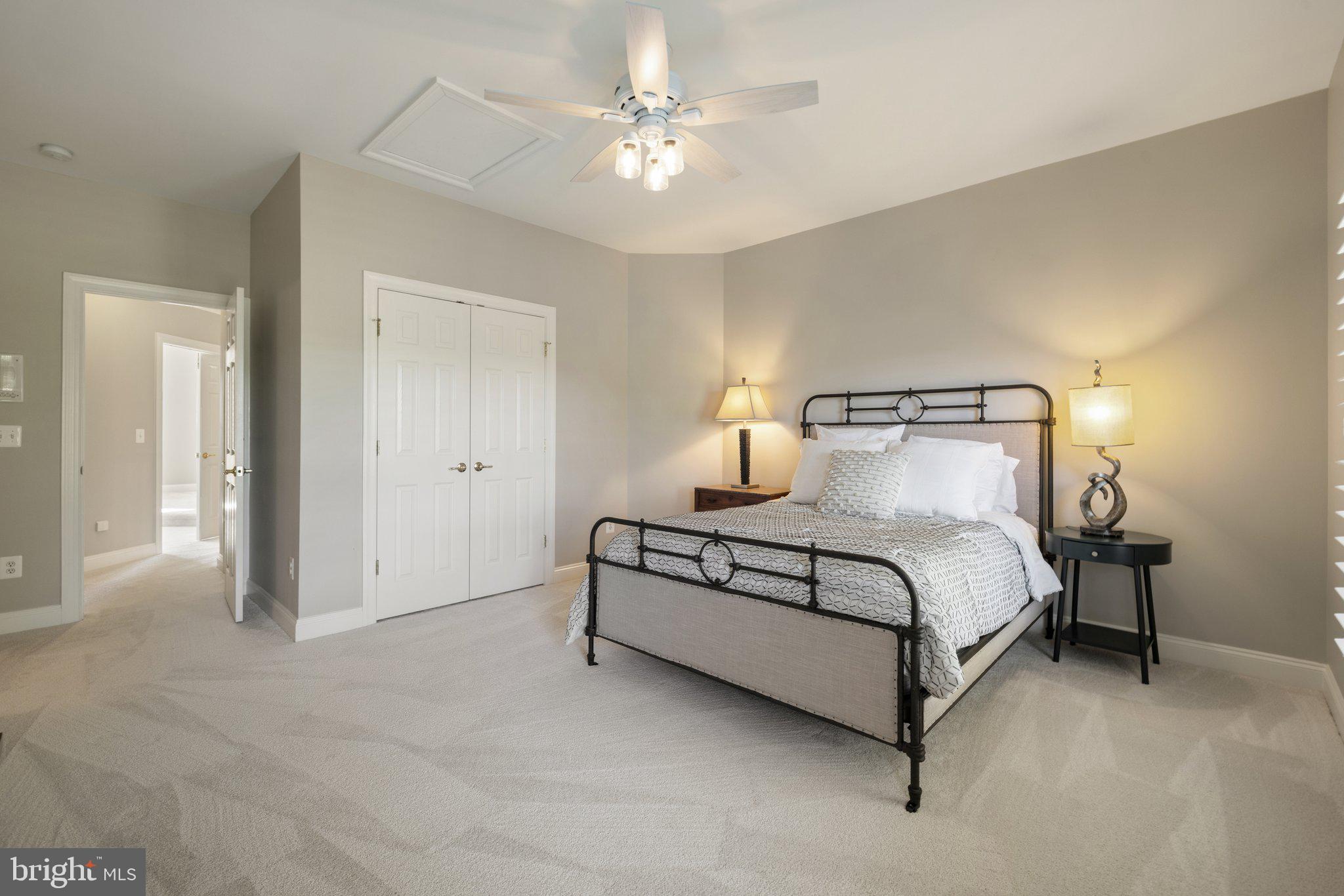 BEACON HILL - Residential