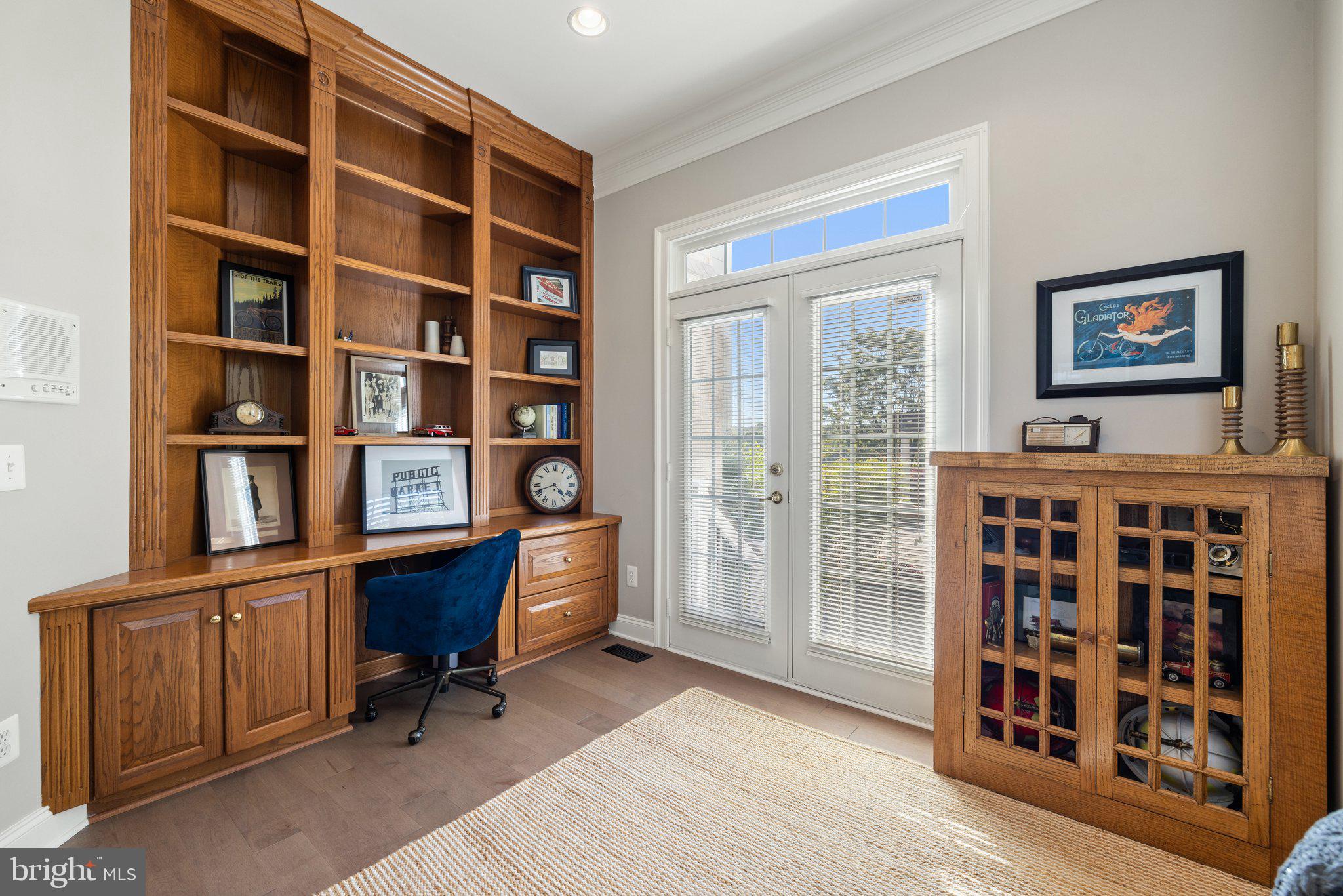 BEACON HILL - Residential