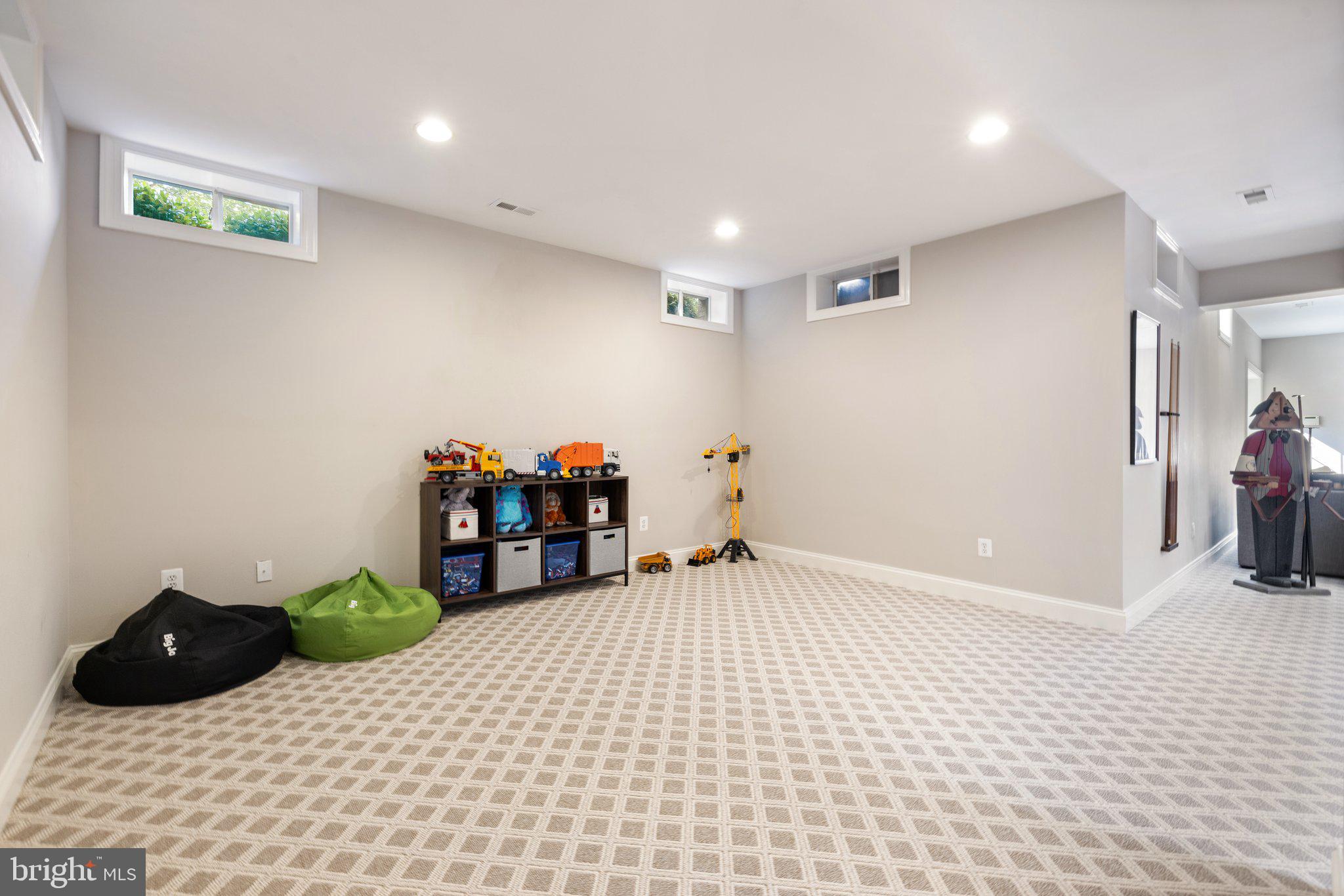 BEACON HILL - Residential