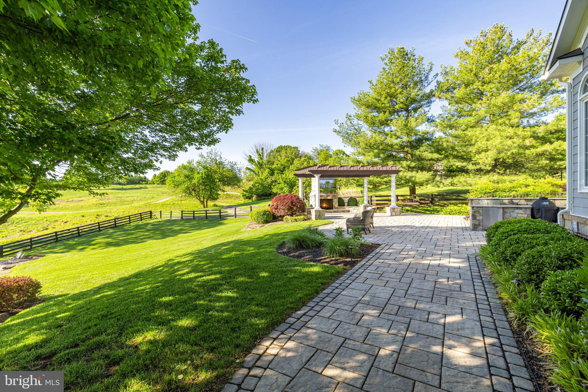 BEACON HILL - Residential