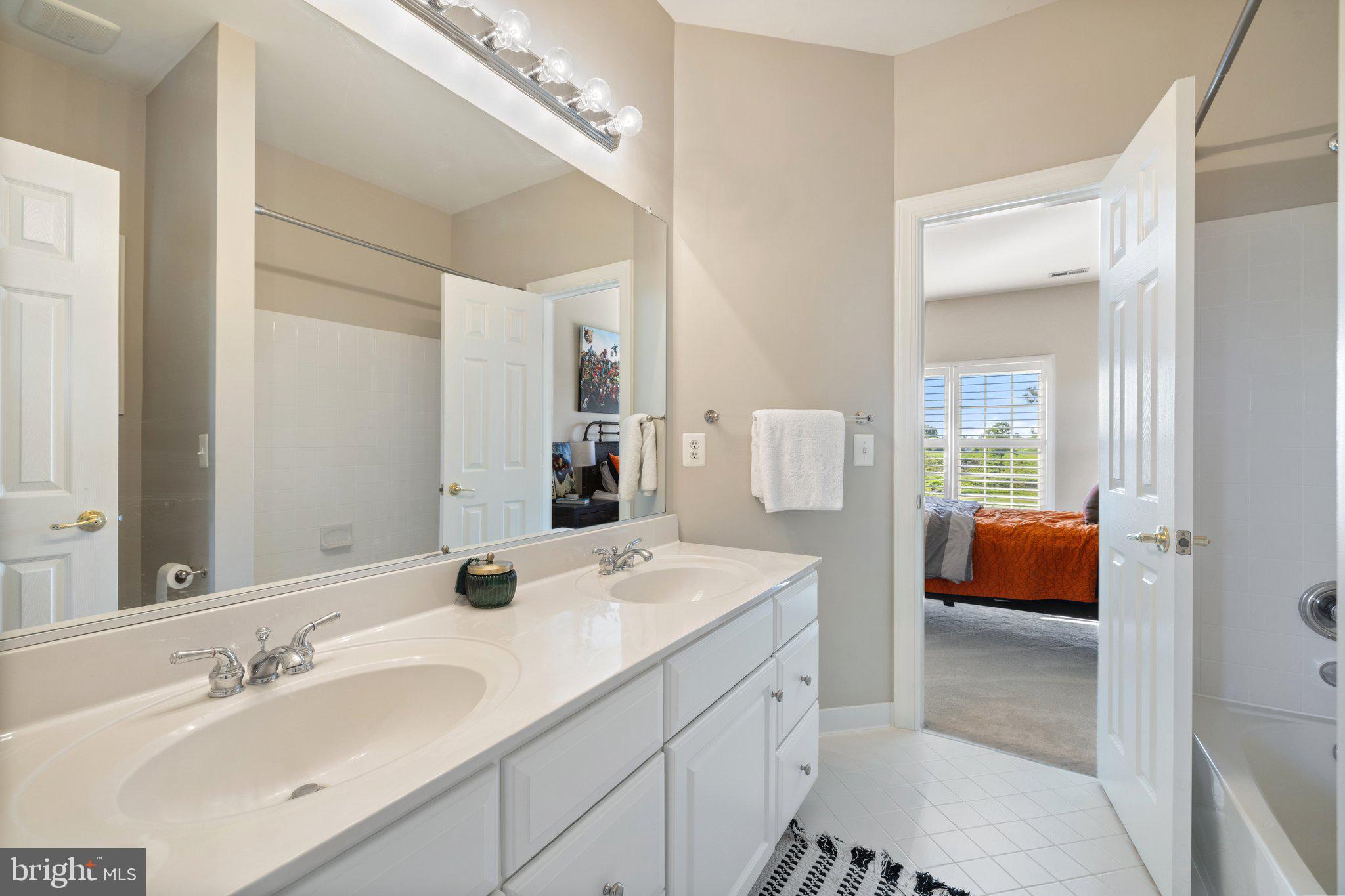 BEACON HILL - Residential