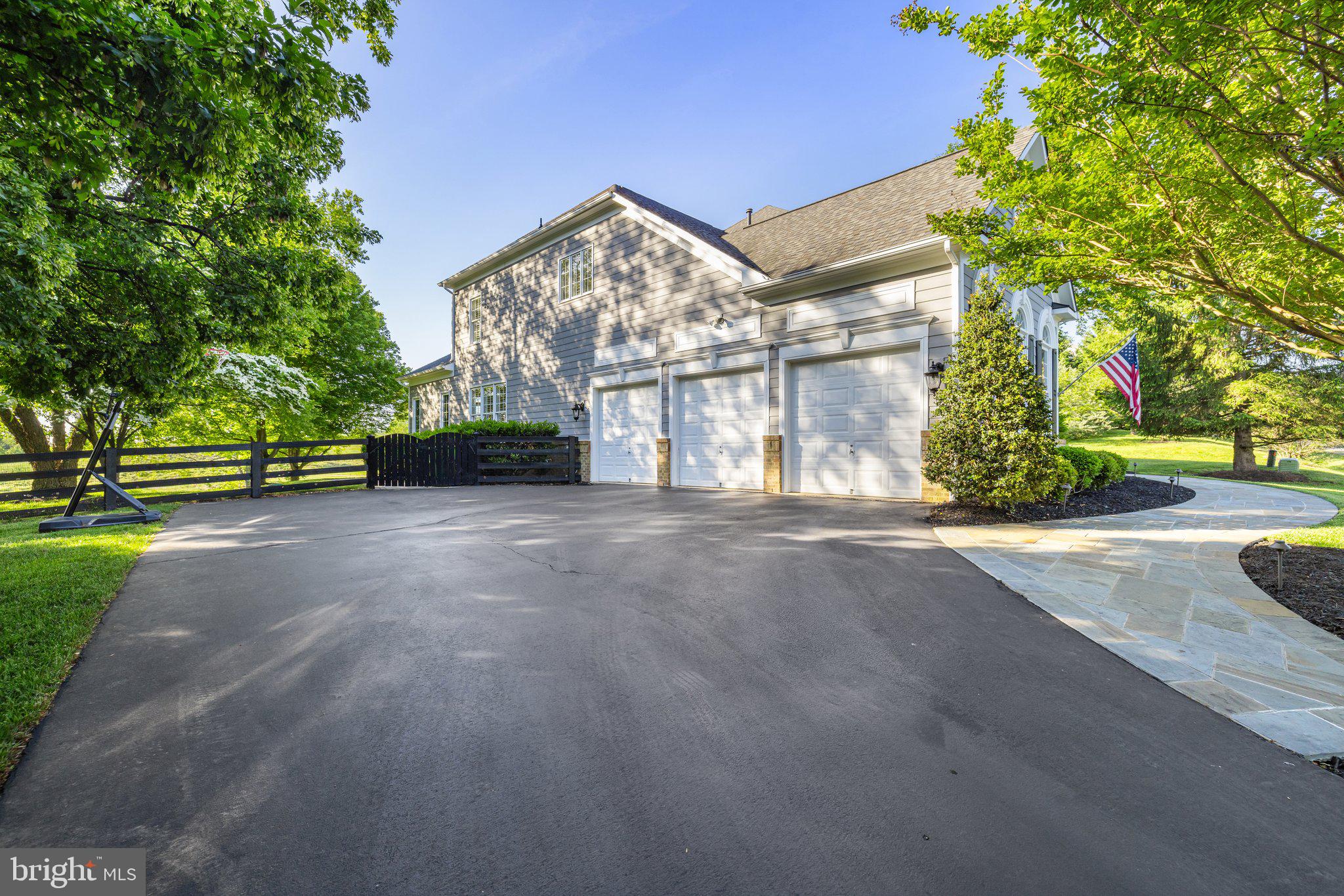 BEACON HILL - Residential