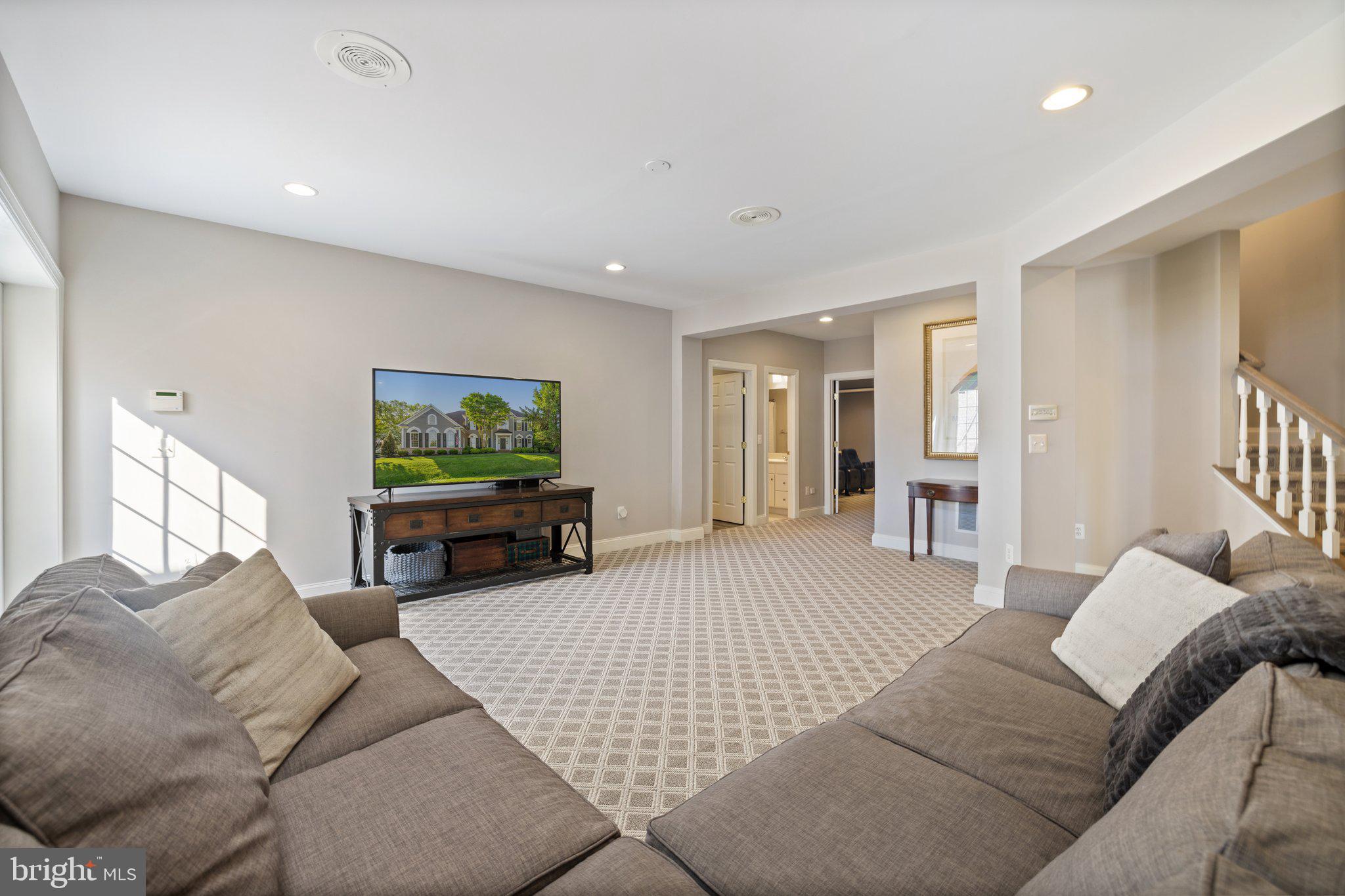 BEACON HILL - Residential