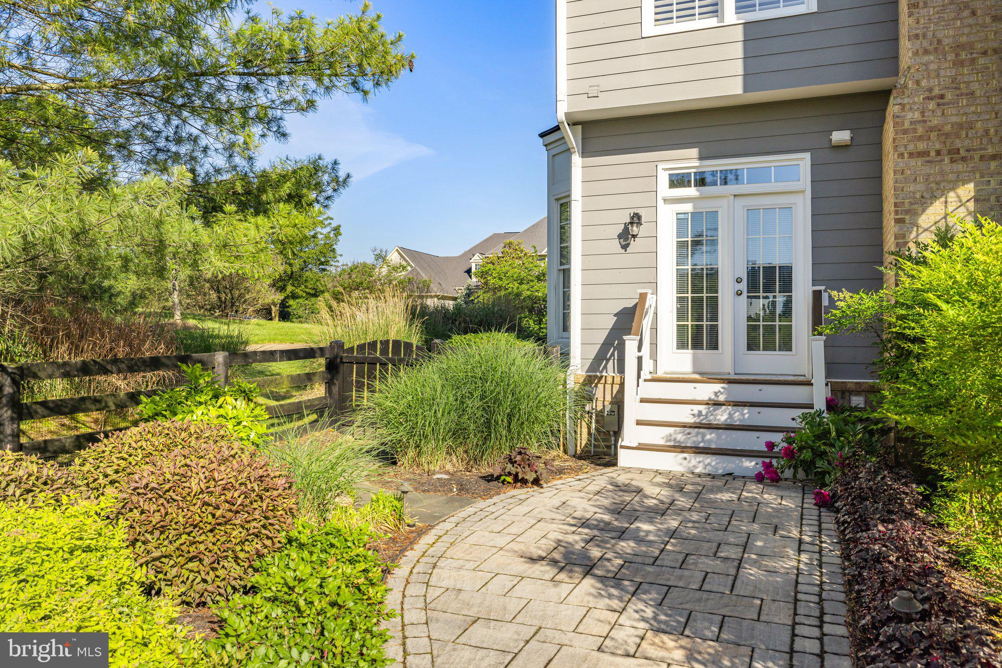 BEACON HILL - Residential