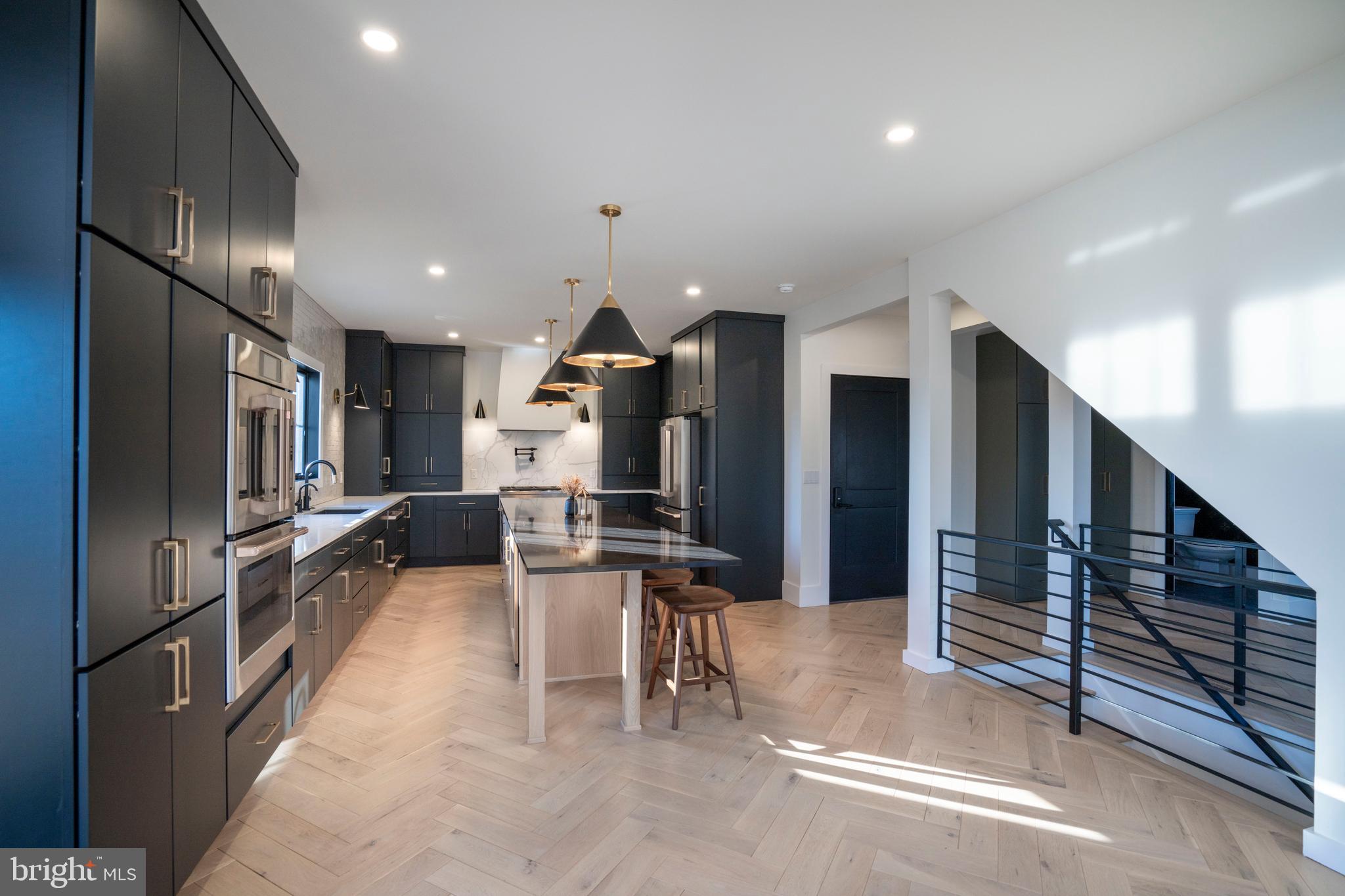 OAK GROVE - Residential