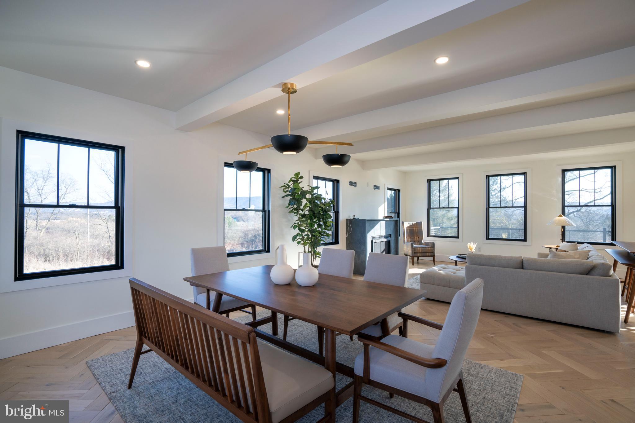 OAK GROVE - Residential