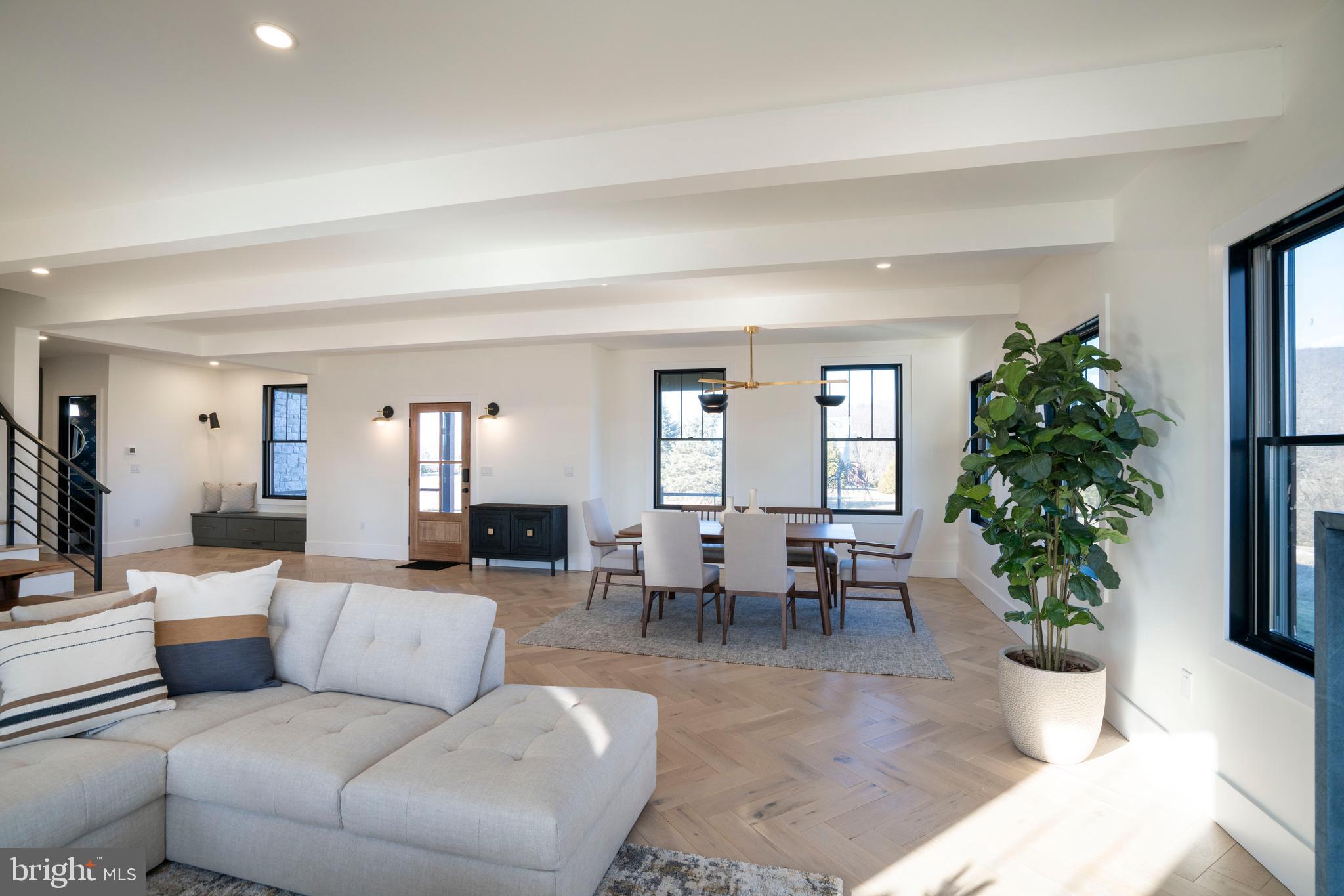 OAK GROVE - Residential